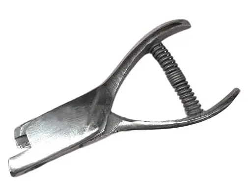 Pattern notcher - measuring tools used in sewing