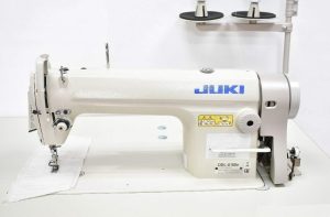 Best Industrial Sewing machine For Heavy Fabrics – Juki DDL-8100